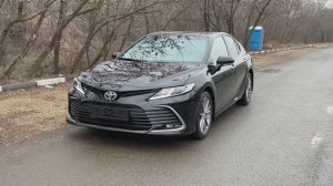 Toyota Camry (2021)