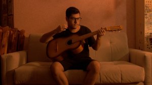 Наконец-то встал с дивана