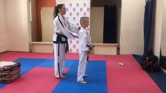 Персональные и индивидуальные тренировки по тхэквондо с Румянцевой Ольгой Михайловна taekwondo смотреть онлайн