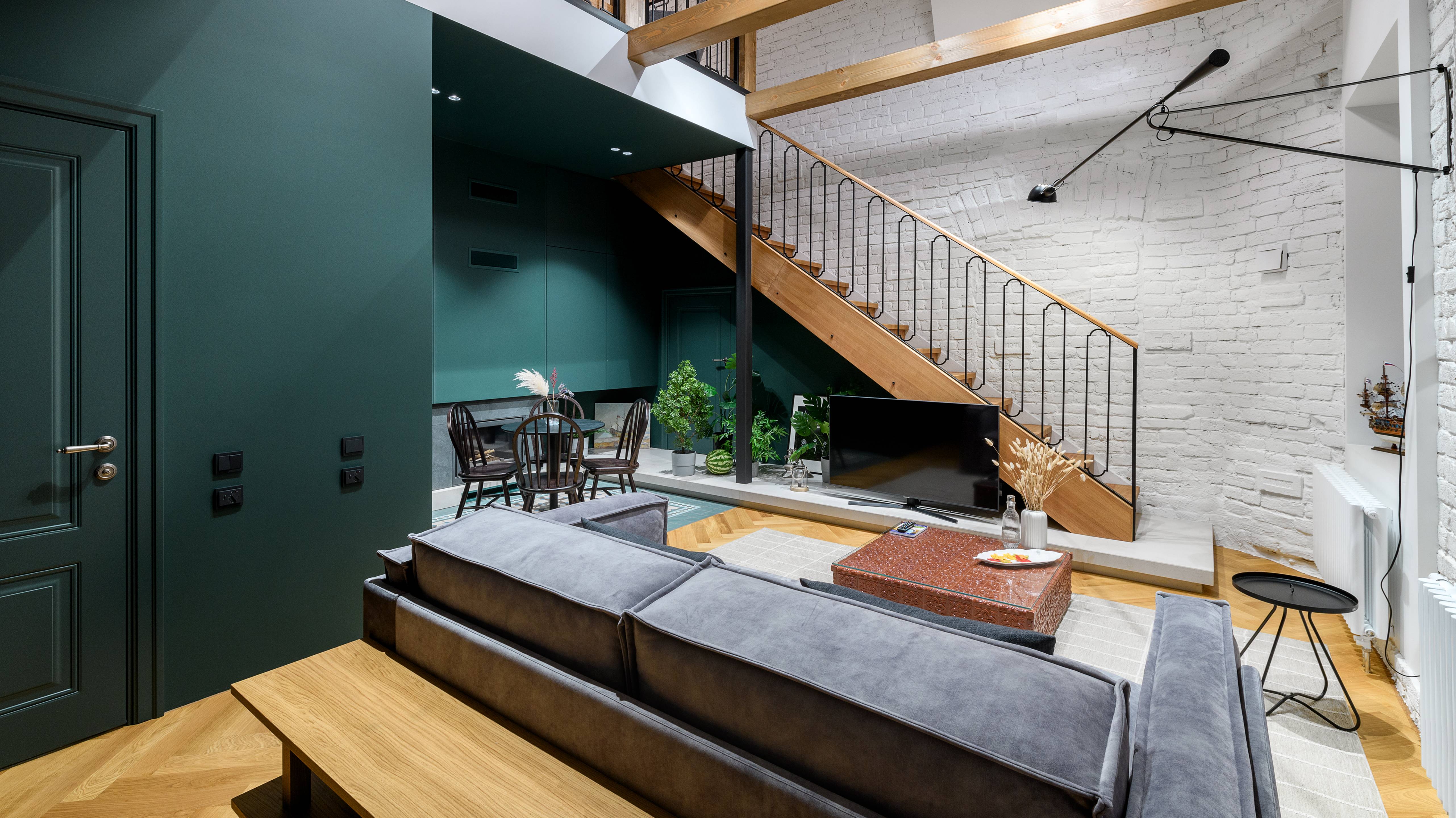 Дизайнерский Дом-Квартира 50м2 с отдельным входом в сердце Петроградки (Уникальный Флигель) смотреть онлайн