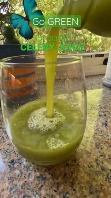 💚Get your GREEN Power Drink - 8 Benefits of Celery Juice ✅ #greenliving  #celeryjuice #healthy