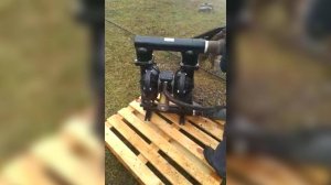 Мембранный пневматический насос для вязкой жидкости AECMK80AL. Перекачка мазута.