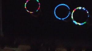 Светодиодное жонглирование Шоу- 1001- песенка