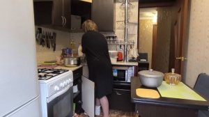Под чутким руководством,завариваю КВАС ✅😄‼️