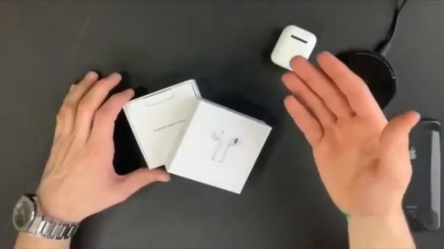 Обзор на люксовую копию Airpods смотреть онлайн