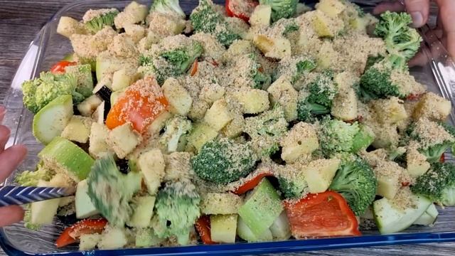Ароматное, сочное блюдо из овощей и мяса - семья сыта и довольна_