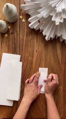 Как сделать снежинку из бумаги