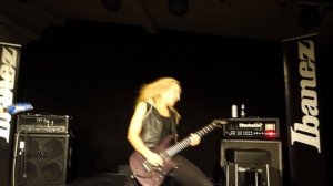 Nita Strauss (Alice Cooper Band) & Jen Majura (Evanescence) - The Trooper (Iron Maiden cover)