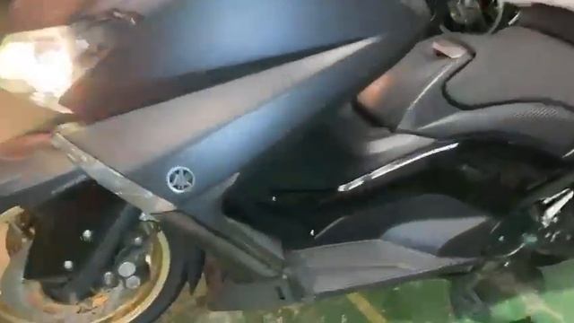 111YB10 Скутер Yamaha T-Max 530 SJ12J смотреть онлайн