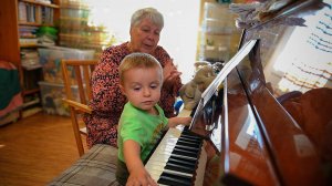 Владислав, 1 год 4 месяца. Как мы научились хлопать в ладошки.