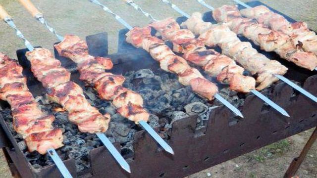 Шашлык на минеральной газированной воде