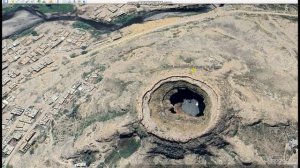 Здесь росли деревья-великаны. Вулканы или гигантские пни кремневой формы жизни