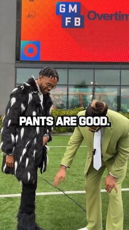 WWE’s Seth Rollins rates an NFL Employee’s Fit!