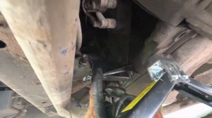 Заменил опоры двигателя ВАЗ 2114 своими руками. Делай сам, без «помощи» автосервисов.
