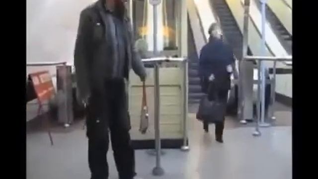 Познавая Мир с Виктором Пузо. Гость: Пахом. "Кино и метеорит"