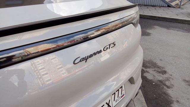Интересный автомобиль Porsche canteen GTS. Самый лучший автомобиль в мире.
