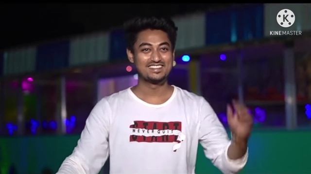 main Nazre Milao to Kaise Milao Mujhe sharm Aane Lagi Hai Hindi song