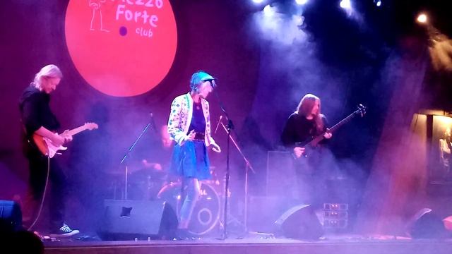 Рада & Терновник. Осеннее электричество в MEZZO FORTE CLUB 16.11. 2023 смотреть онлайн