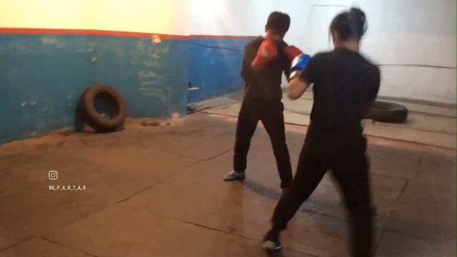 Спарринг. Столкновение головами. Дильназ и бровью не повела ) смотреть онлайн