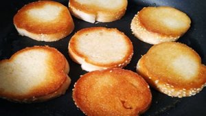 Брускетта со шпротным паштетом