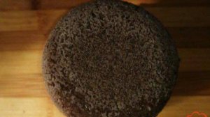 Хлеб из льняной муки в кружке