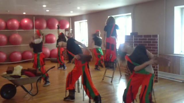 репетиция танца "стройка"(Группа "ДЖЭМ") смотреть онлайн