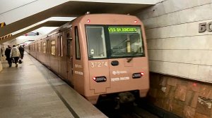 Поезд метро "Почта России"