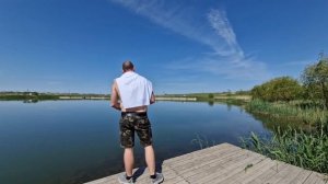 Семейный отдых на озере.