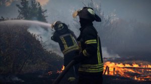 В ЛНР назвали причину пожара в промзоне Луганска