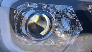 Установка тюнинг комплекта фар на TOYOTA TACOMA 2012-2015