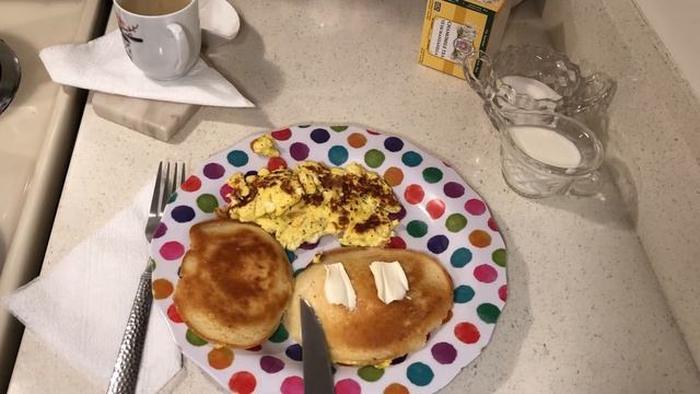 The Rhoda Stone Show-Pancakes & Eggs with Rotel Tomato Salsa-Fruit Boat & Tea-Cost Effective Meal смотреть онлайн