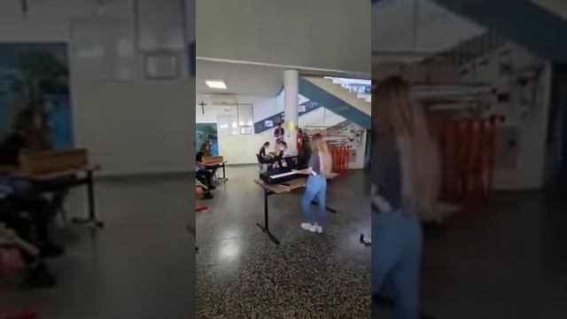 Ero s onoga svijeta-instrumentalna grupa-C смотреть онлайн