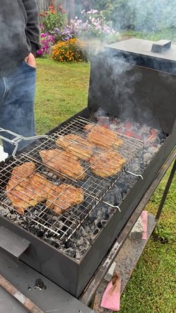 Ты только послушай это. Steak amsr. Стейк амср.