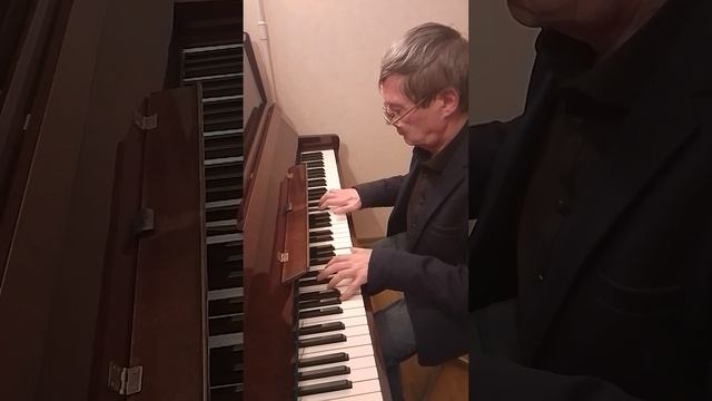 Послеобеденная импровизация на слегка расстроенном пианино
