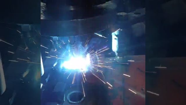 Восстановление отверстий передней балки автогрейдера