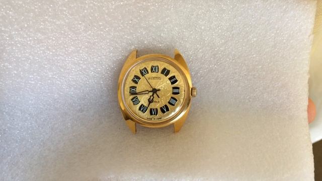 наручные часы Восток СССР позолоченные тесненый циферблат смотреть онлайн