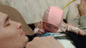 Вкусный папа и малышка