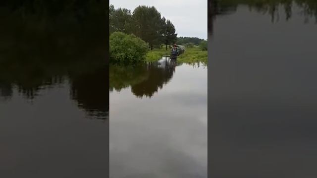 Русские утопили очередной трактор смотреть онлайн