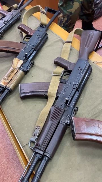 Какой Калашников выбрать на случай зомби апокалипсиса? смотреть онлайн