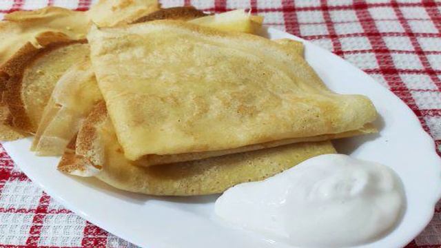 Тонкие блинчики с кукурузной мукой