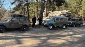 УАЗ и Нивы выезд в грязь.