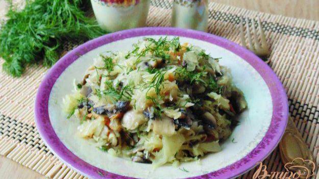 Тушеная квашеная капуста