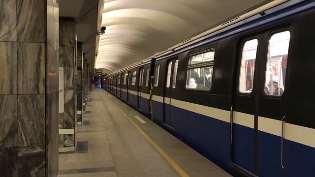 81-722723724 22001-22002 на станции Приморская