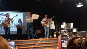 Как провожают пароходы