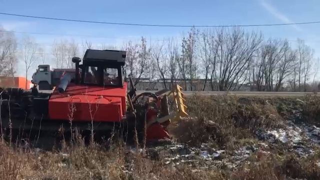 Расчистка обочины дороги мульчером SEPPI MIDIFORST DT hyd.