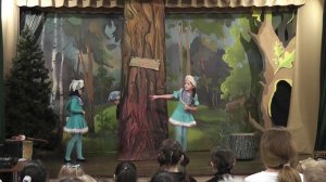 Чему же театр учит нас