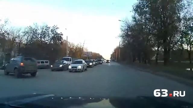 Хамы на «встречке» смотреть онлайн