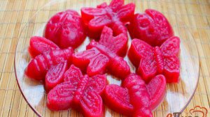 Желе в формочках из замороженной малины