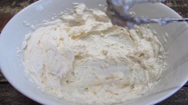 Домашнее мороженое из творога с шоколадом и цедрой апельсина