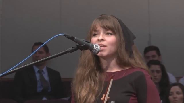 Скрипка и пение "Благодарю Тебя Господь..."
